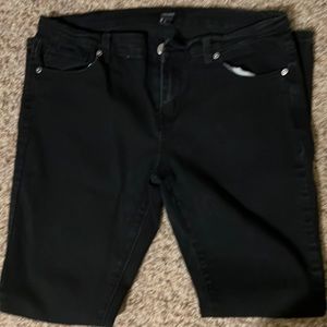 Black skinny jeans